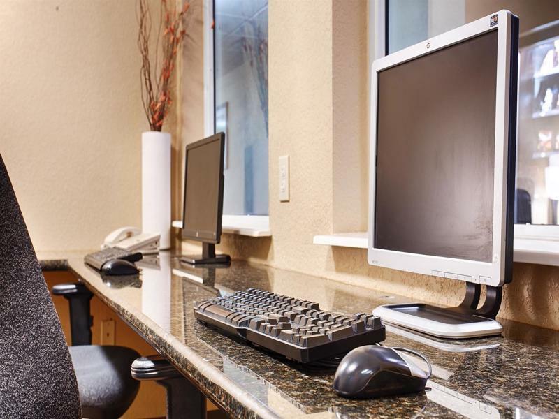Best Western Plus Waco North Exterior photo
